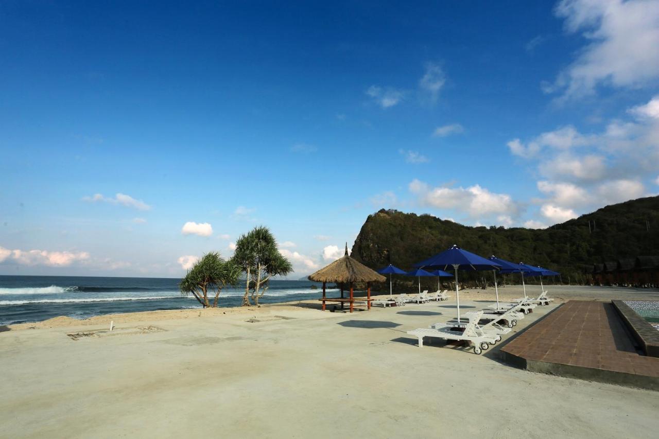 Azana Essence Villa Tabitha Lombok Bumbang Exterior photo