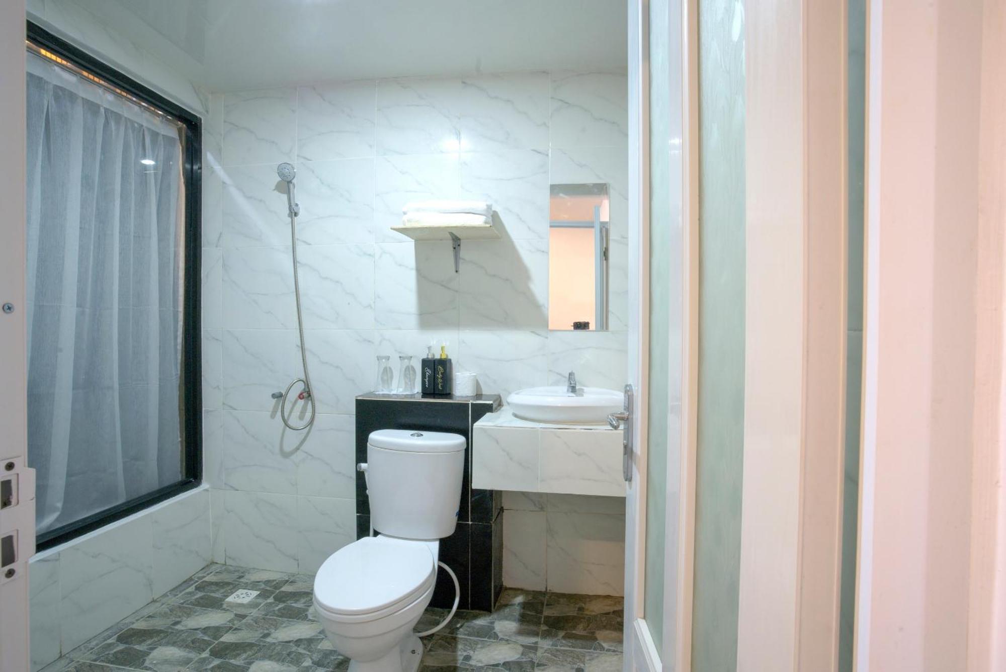 Azana Essence Villa Tabitha Lombok Bumbang Exterior photo