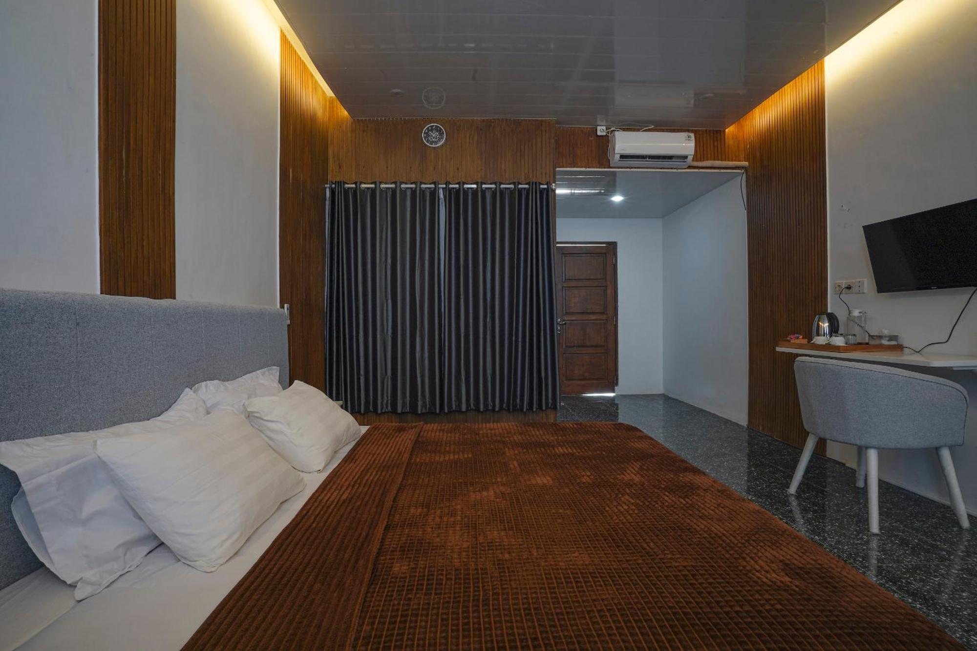 Azana Essence Villa Tabitha Lombok Bumbang Exterior photo